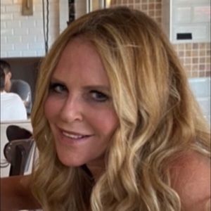 Meet your Posher, Lee